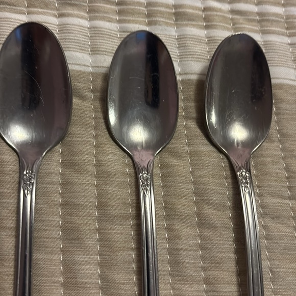 Vtg Wm A Rogers Oneida Ltd Fenway/Daydreams Stainless Flatware 3 Ice Tea Spoons - Picture 3 of 10